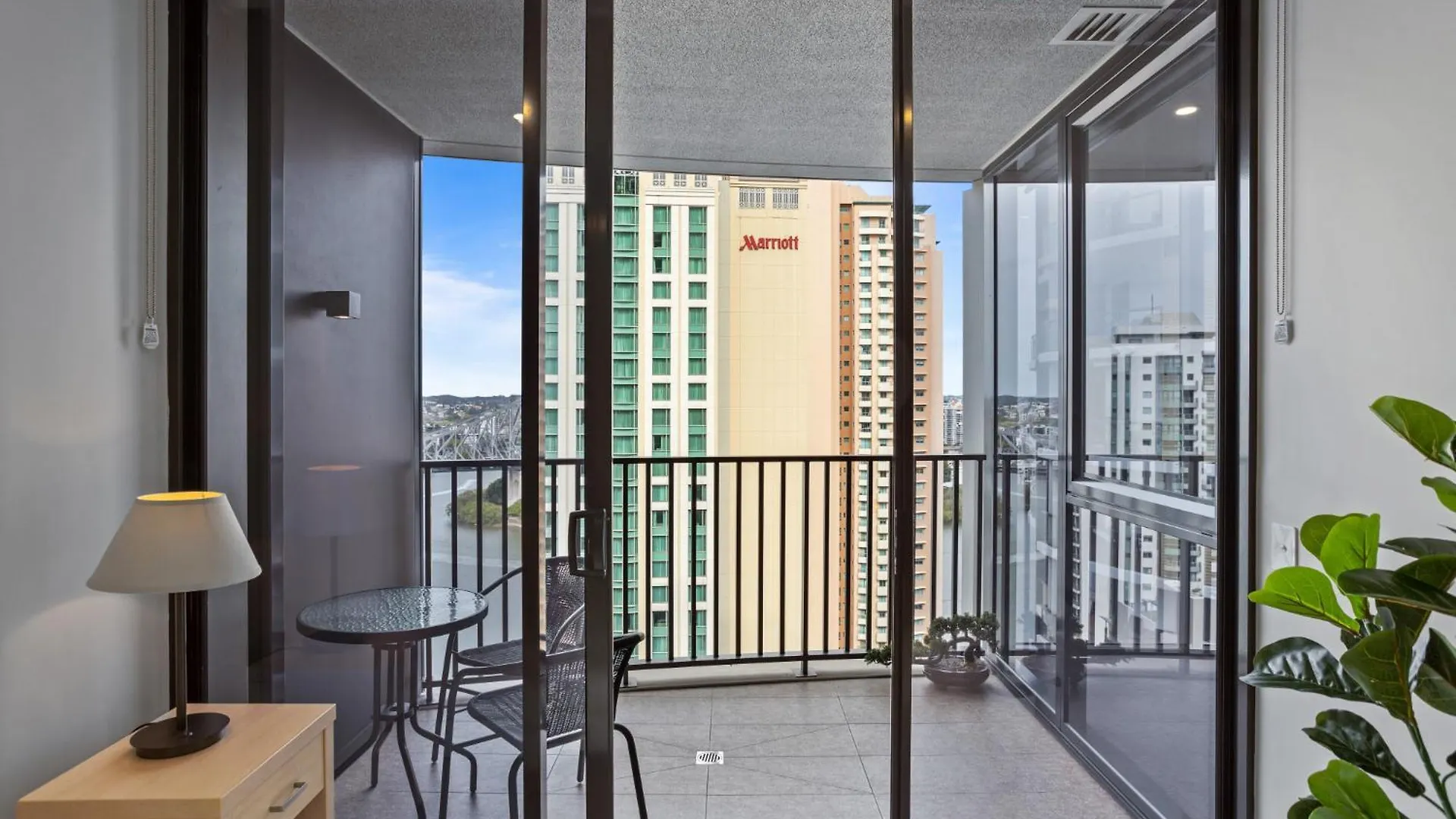 Appartement Cosy 1-Bed With River Views Pool Gym & Bbq Brisbane