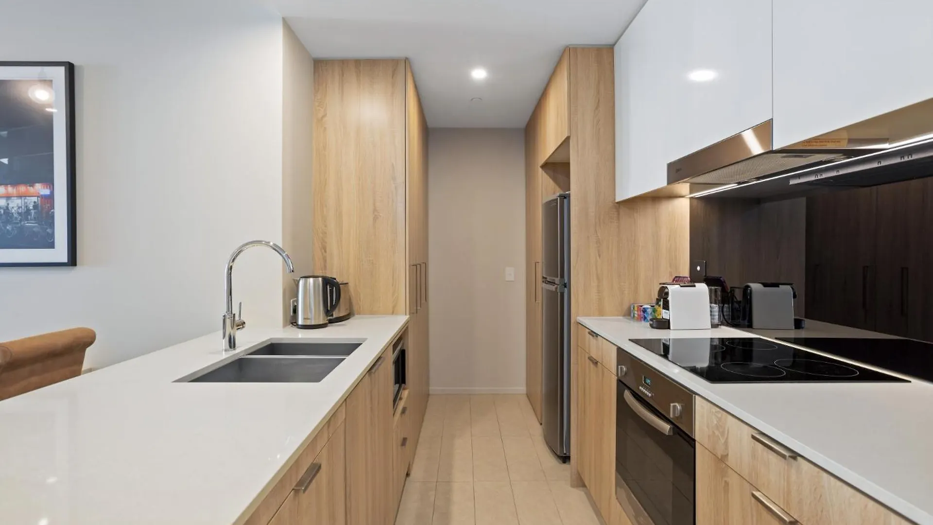 アパート Cosy 1-Bed With River Views Pool Gym & Bbq ブリスベン